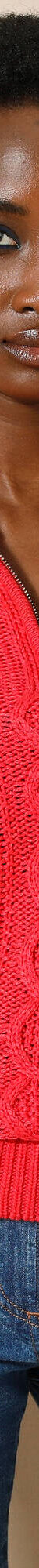 Pull col montant zippé, maille torsadée (rouge) Pull col montant zippé, maille torsadée (rouge)